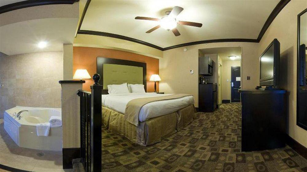 Holiday Inn Express Hotel & Suites Columbia-Fort Jackson By Ihg Екстер'єр фото