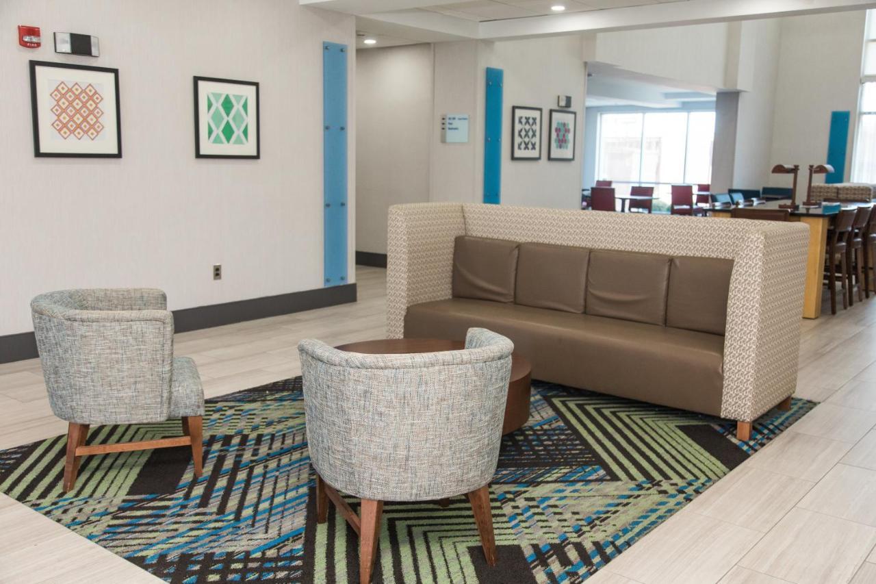 Holiday Inn Express Hotel & Suites Columbia-Fort Jackson By Ihg Екстер'єр фото